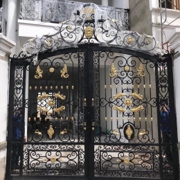Cổng sắt