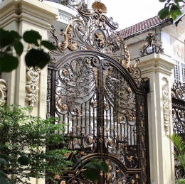 Cổng sắt